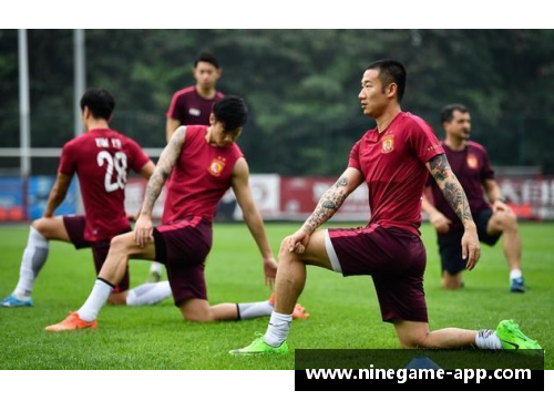 后卫之路：边路球员的进击与防守